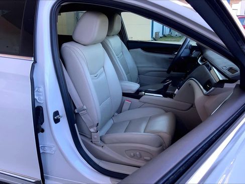 Used 2016 Cadillac XTS Luxury w/ Driver Awareness Package image 8