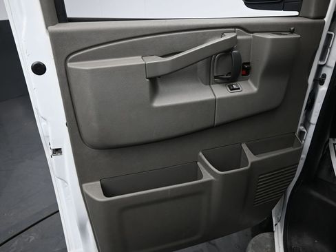 Used 2023 Chevrolet Express 2500 w/ Driver Convenience Package image 20