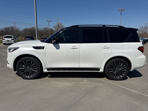 Certified 2021 INFINITI QX80 Luxe w/ All-Season Package image 1