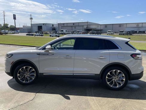 Used 2022 Lincoln Nautilus Reserve FWD image 6