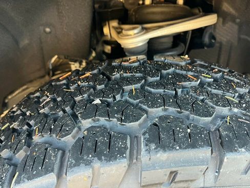 Used 2024 Ford Bronco Black Diamond image 20