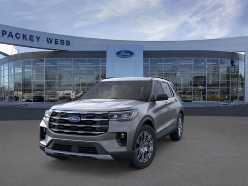 New 2026 Ford Explorer Active w/ Active Comfort Package image 4