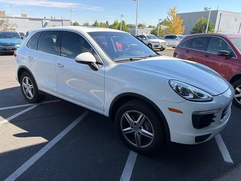 Used 2015 Porsche Cayenne S AWD/4WD image 2
