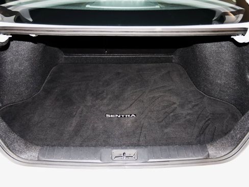 Used 2021 Nissan Sentra SR image 59