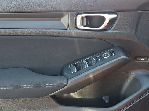 Used 2025 Honda Civic Sport image 12