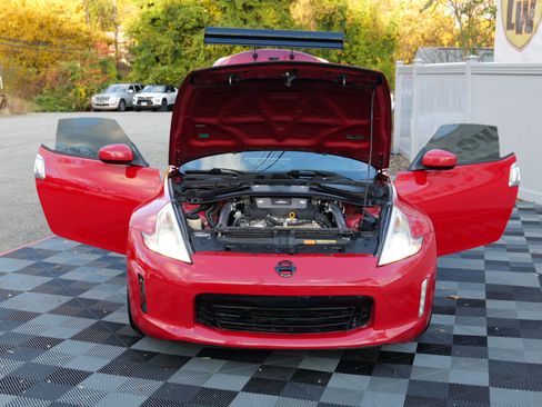 Used 2017 Nissan 370Z Coupe image 47