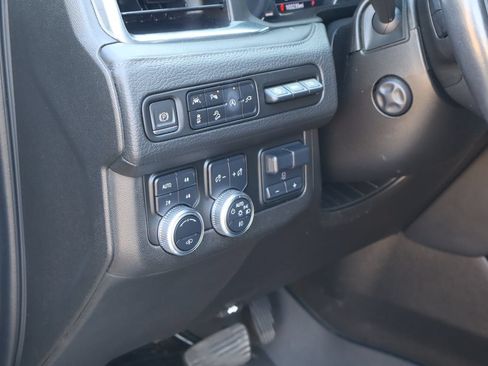 Used 2021 GMC Yukon Denali w/ Denali Ultimate Package AWD/4WD image 27