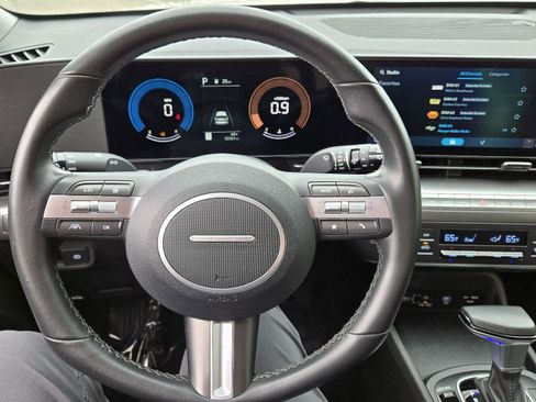 Used 2025 Hyundai Kona SEL AWD/4WD image 20