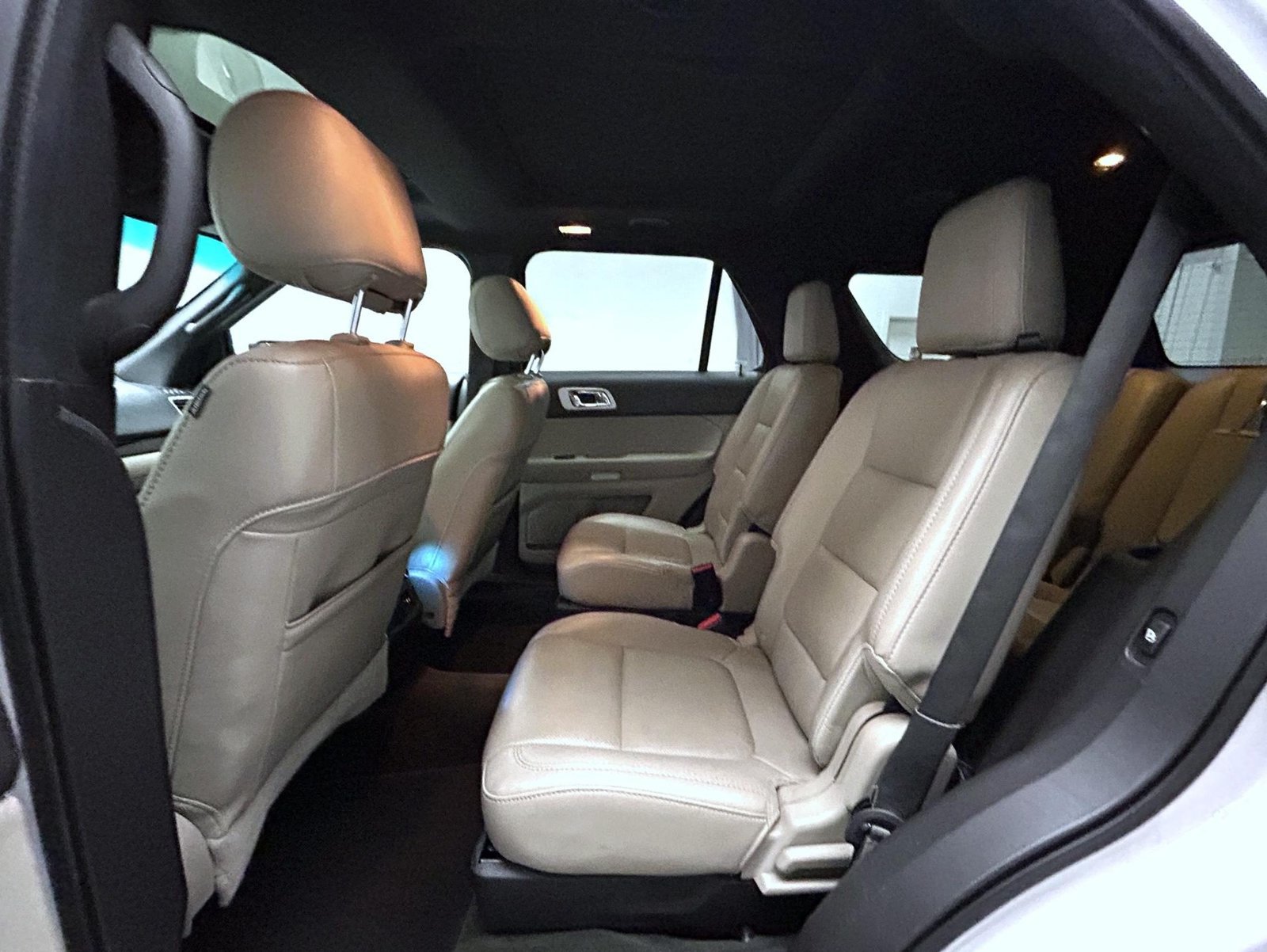 Used 2014 Ford Explorer Limited w/ Equipment Group 302A AWD/4WD image 20