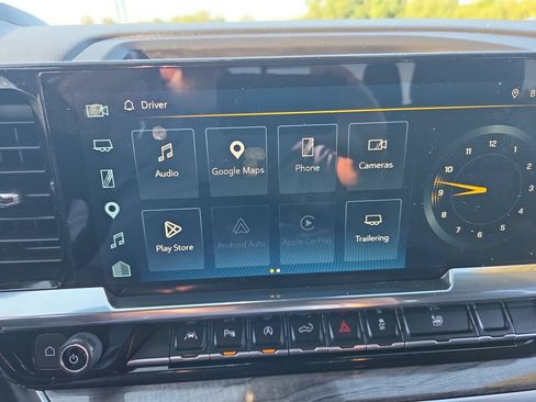 Certified 2026 Chevrolet Silverado 1500 LTZ w/ Technology Package AWD/4WD image 18