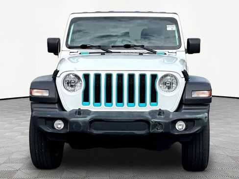 Used 2022 Jeep Wrangler Unlimited Sport AWD/4WD image 2