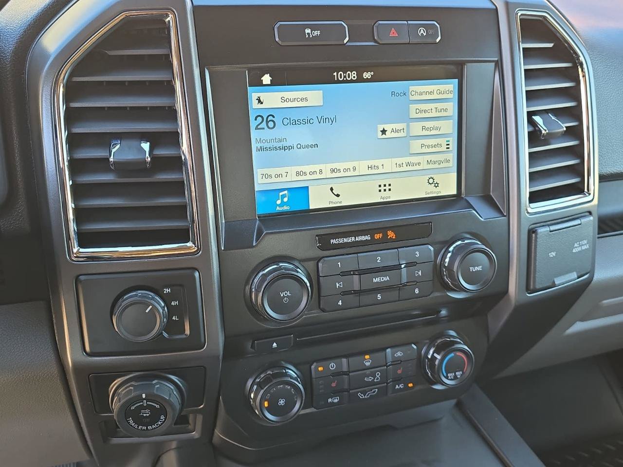 Used 2016 Ford F150 XLT w/ Equipment Group 302A Luxury AWD/4WD image 29