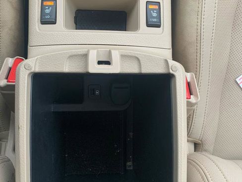 Used 2019 Nissan Rogue SL w/ Premium Package image 18