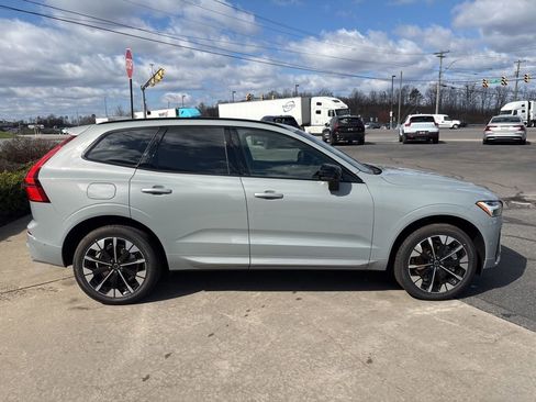 New 2026 Volvo XC60 T8 Plus w/ Protection Package Premier AWD/4WD image 5