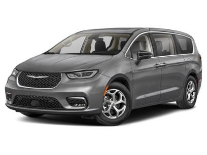 Used 2025 Chrysler Pacifica Limited