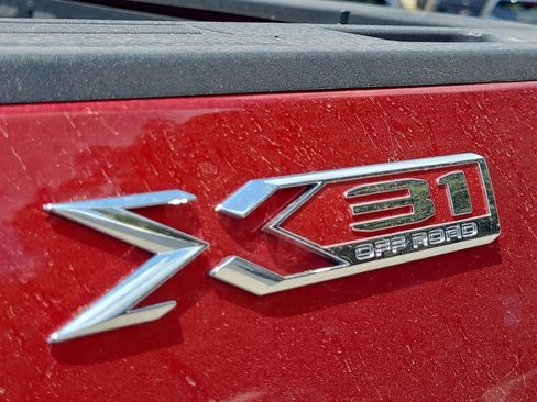 New 2025 GMC Sierra 2500 SLT w/ SLT Convenience Package image 33