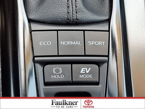 Certified 2025 Toyota Camry SE FWD image 24
