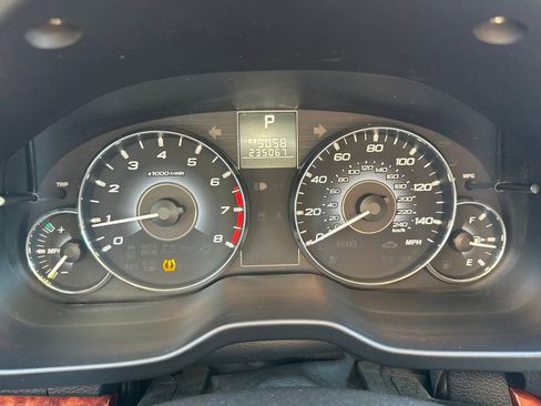 Used 2010 Subaru Outback 2.5i Limited image 19