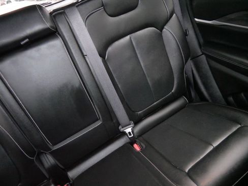 Used 2023 Jeep Grand Cherokee Limited w/ Luxury Tech Group II image 14