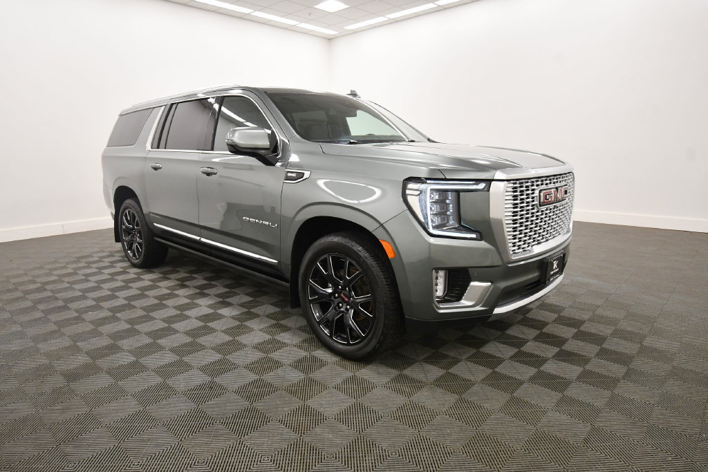 Used 2023 GMC Yukon XL Denali AWD/4WD image 10