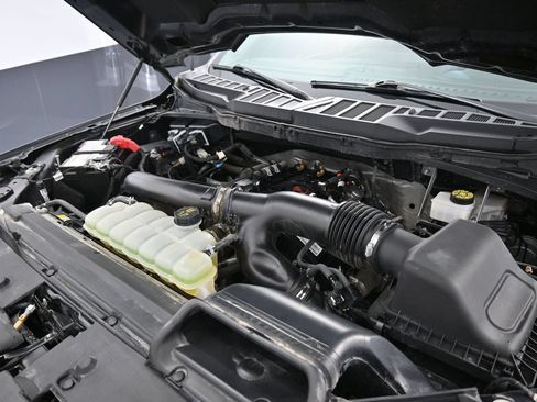 Used 2024 Ford F150 XLT AWD/4WD image 14
