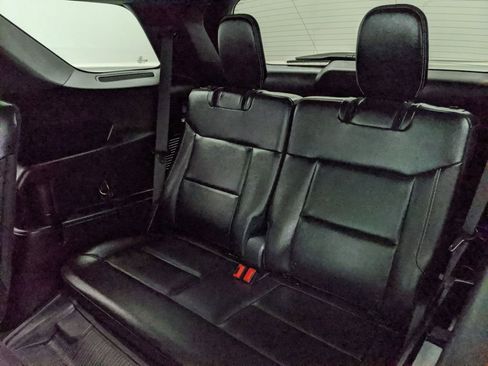 Certified 2021 Ford Explorer ST w/ Equipment Group 401A image 18