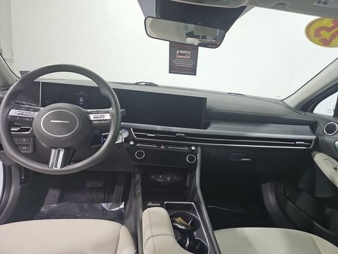 Certified 2025 Hyundai Sonata SEL AWD/4WD image 14