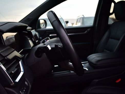 Used 2024 GMC Acadia Elevation image 45