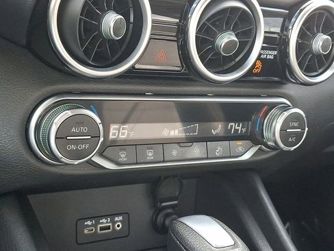 Used 2021 Nissan Sentra SV image 15