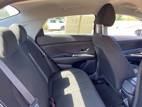 Used 2024 Hyundai Elantra SEL FWD image 23