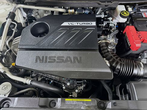 Used 2023 Nissan Rogue SV image 39