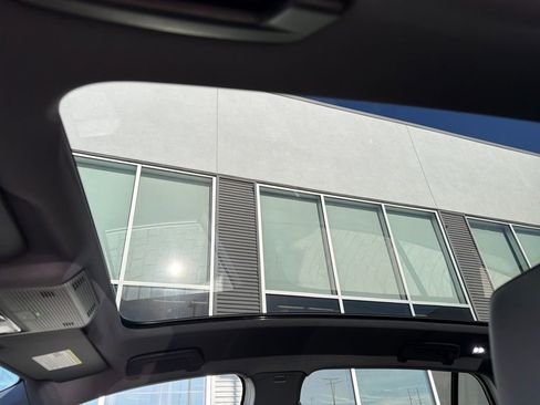 Certified 2023 Volkswagen ID.4 Pro S Plus image 23