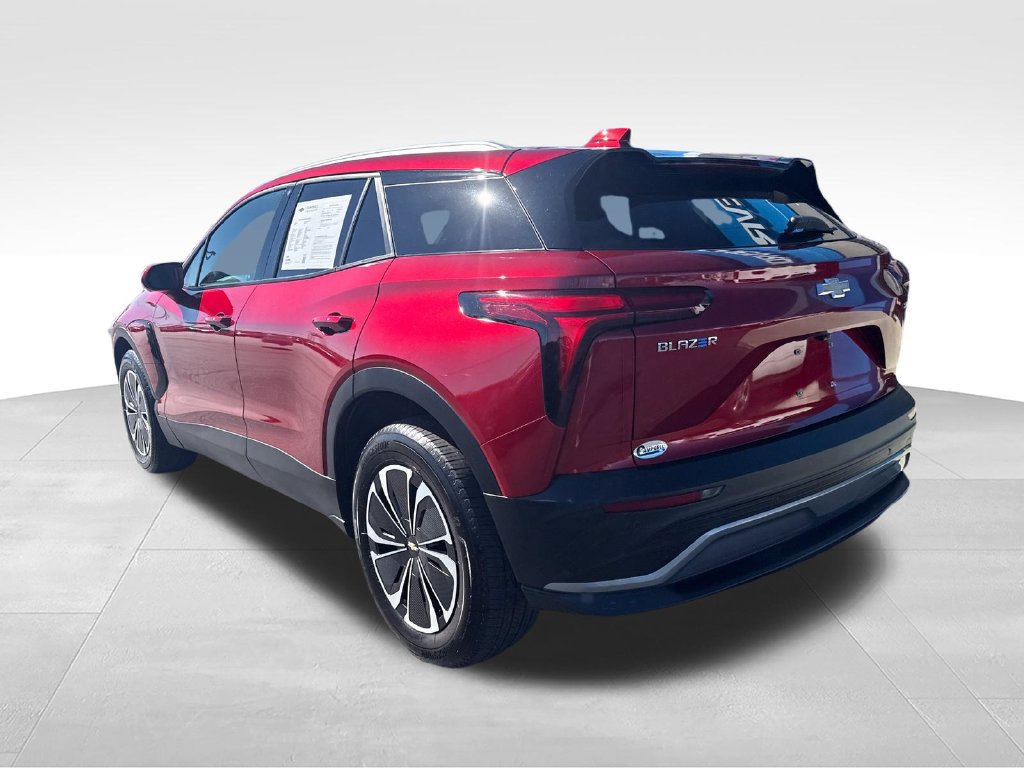 Used 2024 Chevrolet Blazer EV LT AWD/4WD image 3