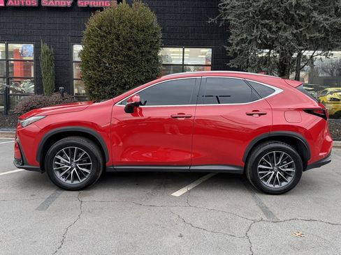 Used 2025 Lexus NX 250 FWD w/ Premium Package image 9