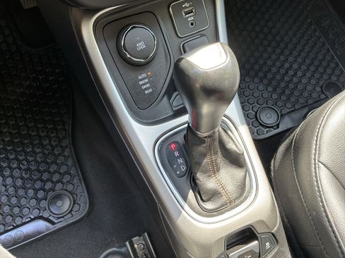 Used 2019 Jeep Compass Latitude w/ Popular Equipment Group image 26