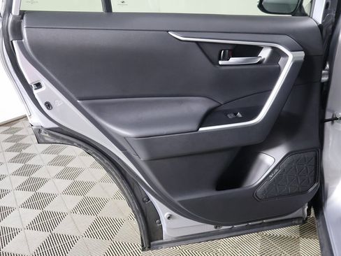 Used 2024 Toyota RAV4 XLE w/ Convenience Package image 25