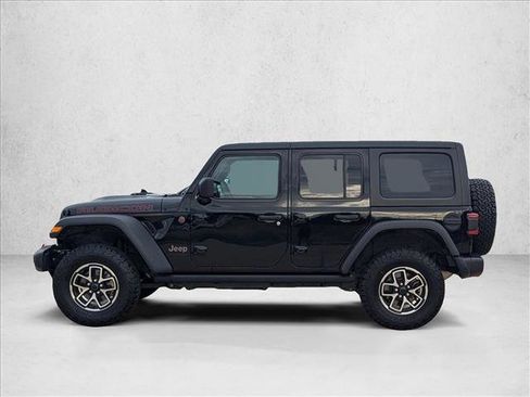 Used 2025 Jeep Wrangler Unlimited Rubicon image 9