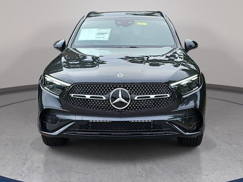 New 2026 Mercedes-Benz GLC 300 image 2