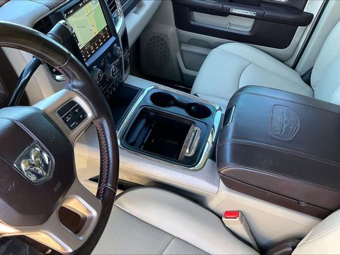 Used 2018 RAM 2500 Longhorn w/ Longhorn Southfork Package image 17