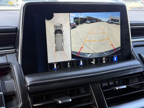 Used 2022 Chevrolet Tahoe LT w/ Luxury Package RWD image 18