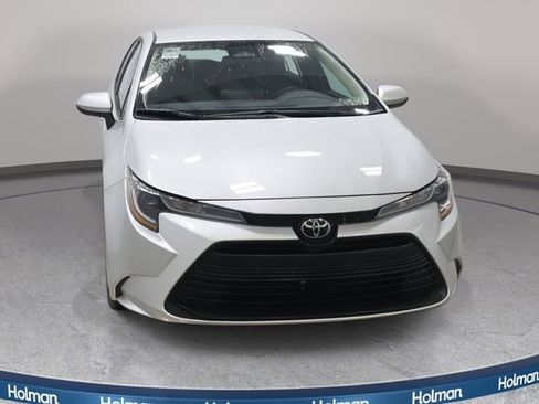 Certified 2025 Toyota Corolla LE image 2