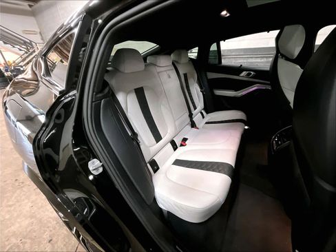 Used 2021 BMW X6 M w/ Competition Package image 30