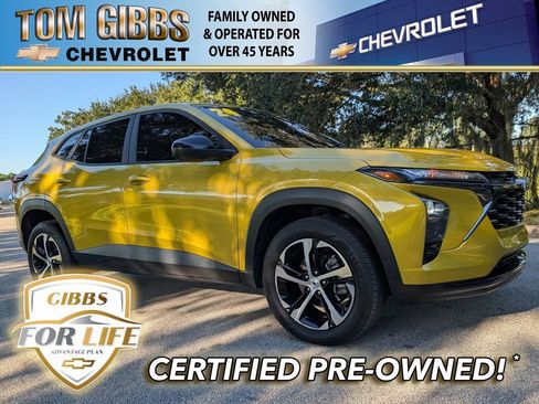 Used 2024 Chevrolet Trax RS w/ Driver Confidence Package image 1