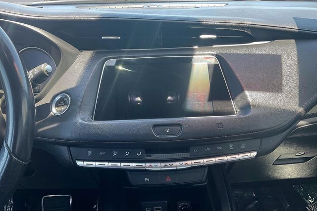 Used 2021 Cadillac XT4 Sport FWD image 6