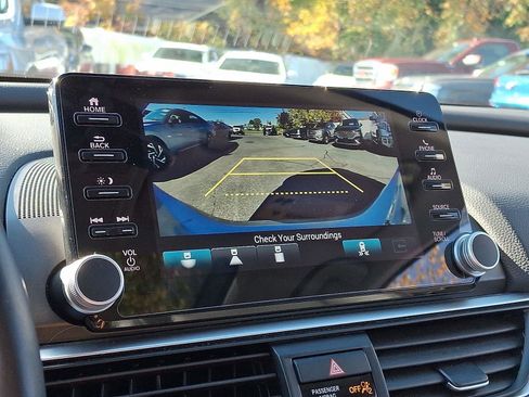 Used 2021 Honda Accord EX-L image 18