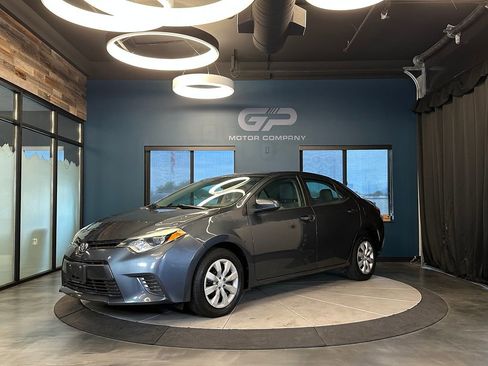 Used 2016 Toyota Corolla LE FWD image 7