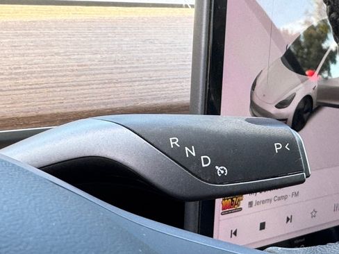 Used 2020 Tesla Model 3 Long Range image 33