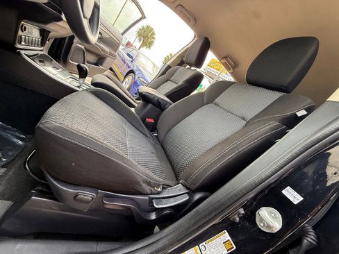 Used 2020 Mitsubishi Outlander ES image 22