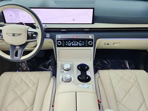 Used 2025 Genesis GV80 3.5T Prestige image 21