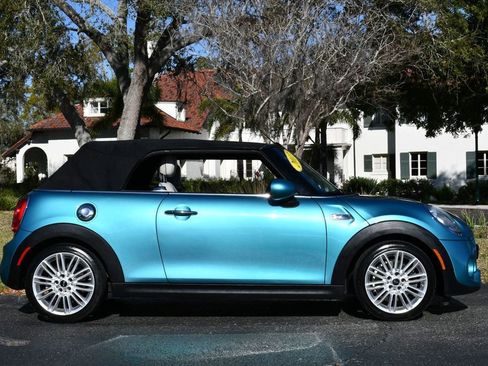 Used 2017 MINI Cooper S image 48